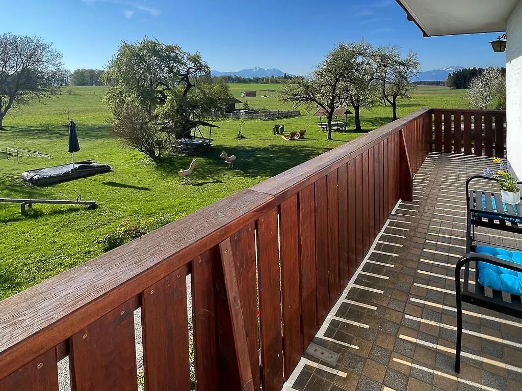 Daire Ferienwohnungen Loisenhof Gstadt am Chiemsee Almanya