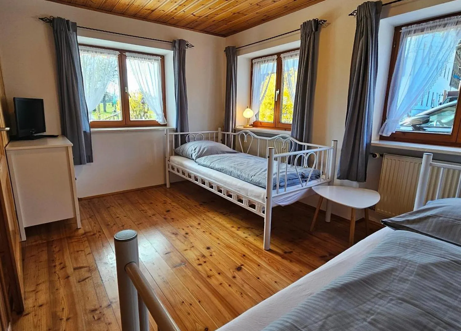 Daire Ferienwohnungen Loisenhof Gstadt am Chiemsee